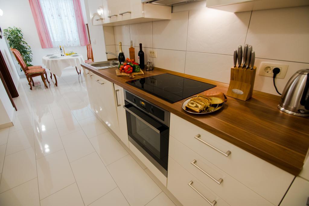 Apartment Vita Palit Buitenkant foto